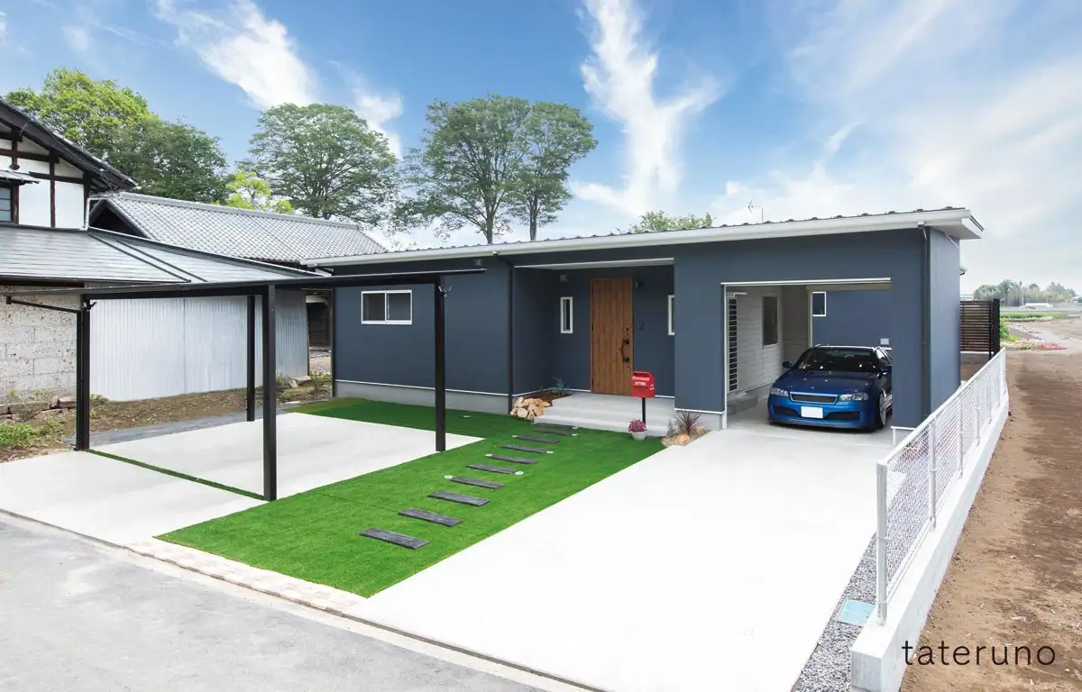 アルネットホーム建築実例「ガレージが付いたコの字型の平屋」