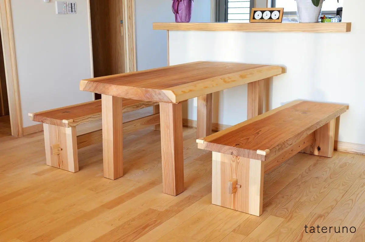 4LDKの注文住宅の造作家具の実例写真