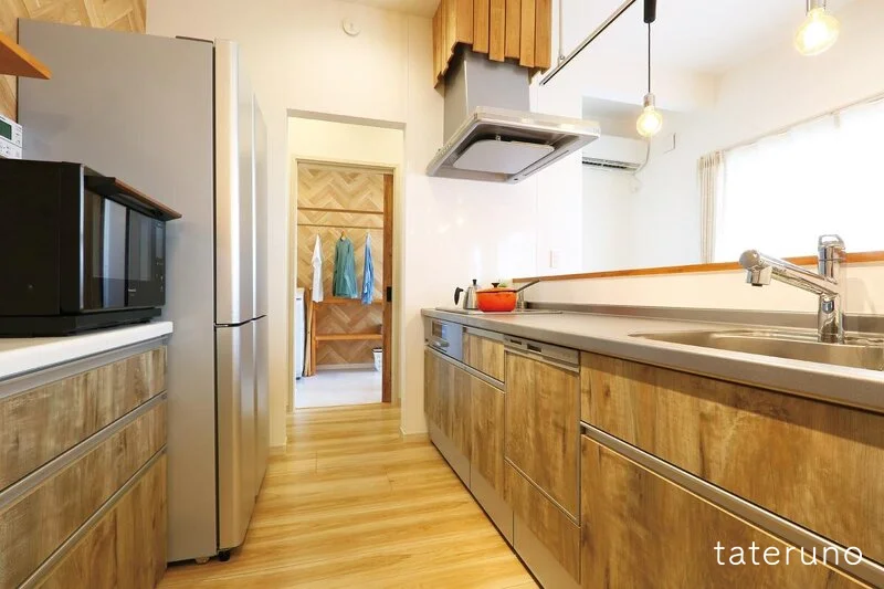 1,000万円台の家のキッチンの実例写真（CAFE HOUSE）