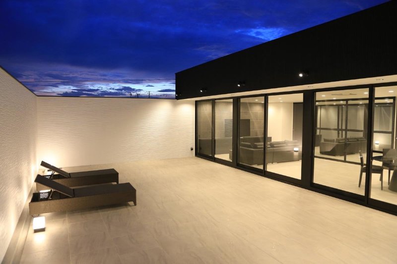 カーテンのいらない平屋暮らし 30畳のリビングに47畳のテラス La Fu Architect Iecocoro カーテンのいらない平屋暮らし 30畳のリビングに47畳のテラス La Fu Architect Iecocoro